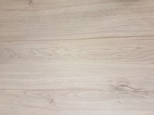 Lyst laminatgulv